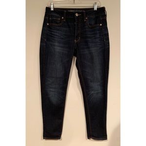 AE Tomgirl Jeans - Size 4 Short
